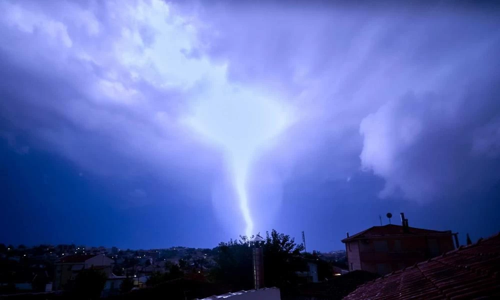 Κακοκαιρία Αθηνά: Βροχές, διακοπές ρεύματος και προβλήματα σε Θεσσαλία και Μακεδονία